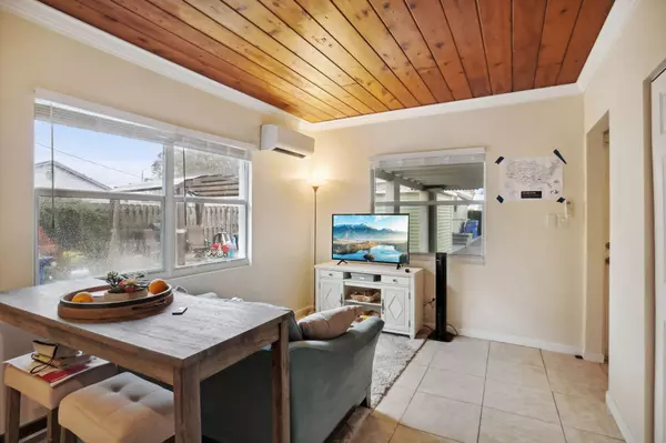 Lantana, FL 33462,614 N 7th ST 1/2