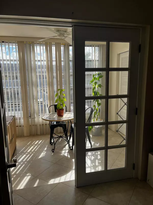 Boynton Beach, FL 33435,2182 NE 1st WAY 202