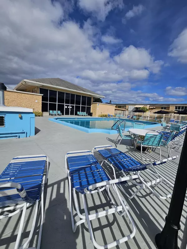 Boynton Beach, FL 33435,2182 NE 1st WAY 202