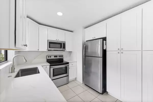 Port Saint Lucie, FL 34953,1642 SW Import DR