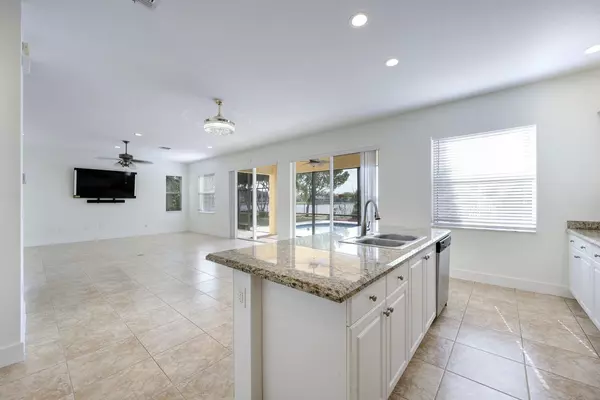 Royal Palm Beach, FL 33411,2392 Bellarosa CIR
