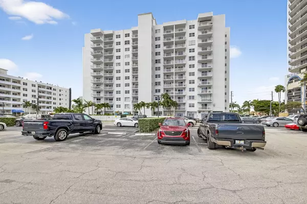 Fort Lauderdale, FL 33316,200 S Birch RD 802