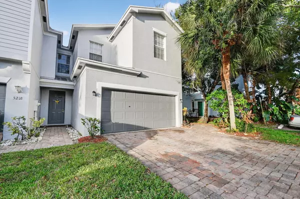 5210 White Oleander, West Palm Beach, FL 33415