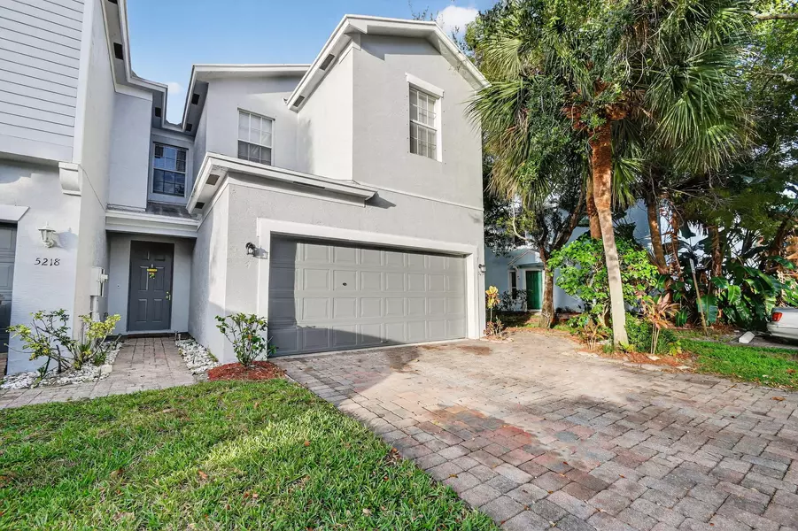 5210 White Oleander, West Palm Beach, FL 33415