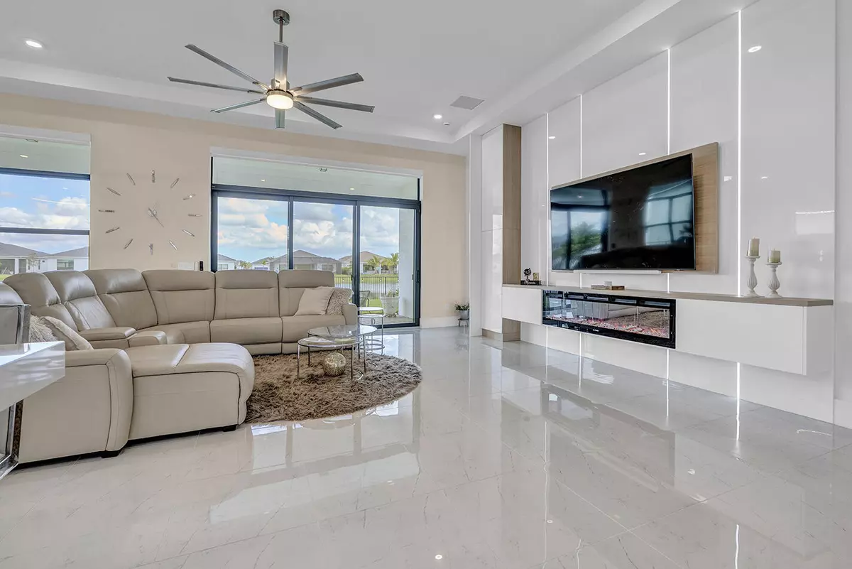 Westlake, FL 33470,5320 Saint Armands WAY