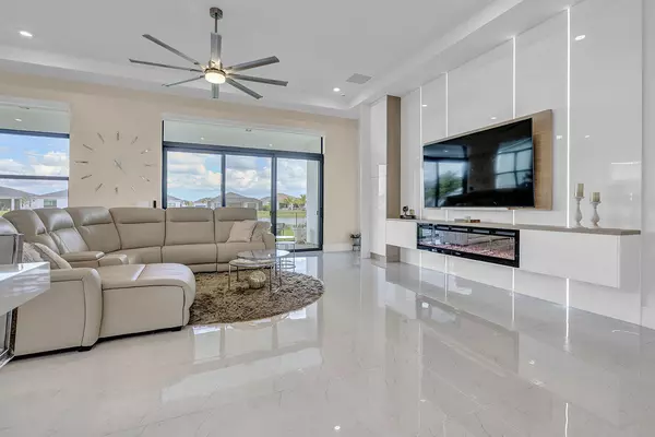 5320 Saint Armands WAY, Westlake, FL 33470