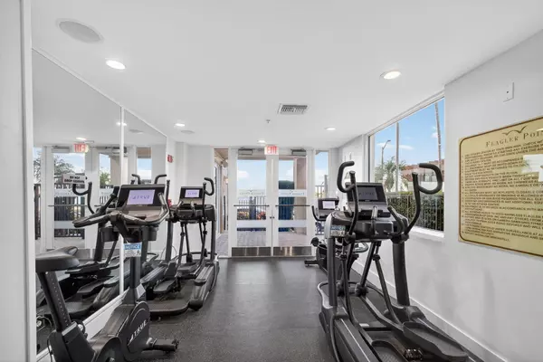 West Palm Beach, FL 33407,1801 N Flagler DR Apt 218