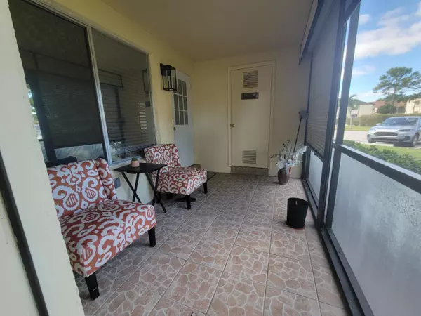 Greenacres, FL 33463,3530 Lazy Pine WAY D-1