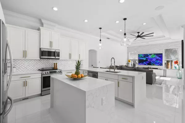 Port Saint Lucie, FL 34983,1389 SW Bayshore BLVD