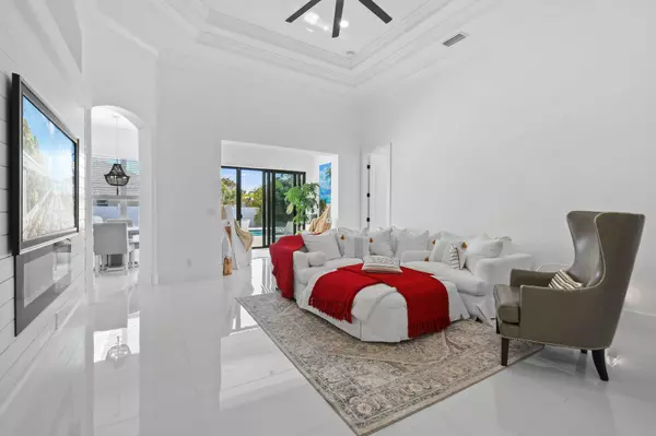 1389 SW Bayshore BLVD, Port Saint Lucie, FL 34983