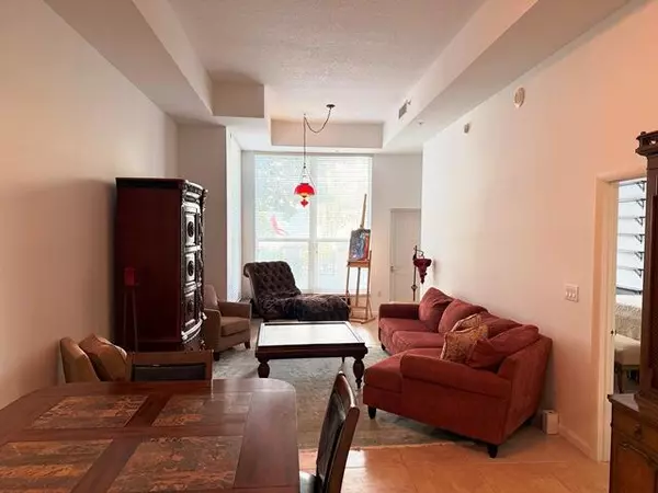 West Palm Beach, FL 33401,550 Okeechobee BLVD 121