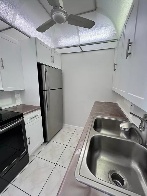 Deerfield Beach, FL 33442,3027 Newport H 3027