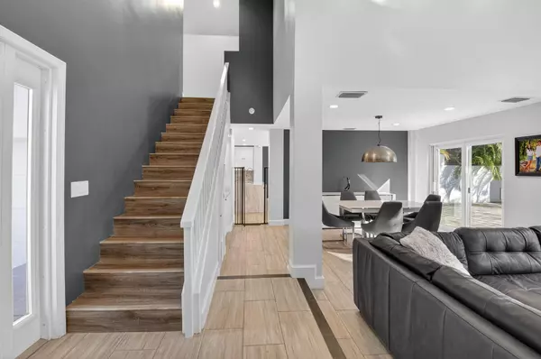 Boca Raton, FL 33496,2226 NW 52nd ST