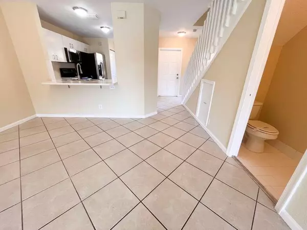 West Palm Beach, FL 33406,861 Summit Lake DR 861