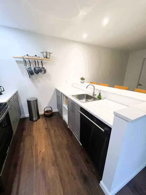 West Palm Beach, FL 33407,2905 29th WAY