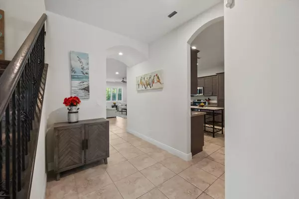Wellington, FL 33414,180 Sword Fern PL