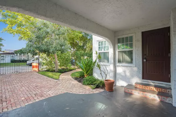 West Palm Beach, FL 33407,529 34th ST