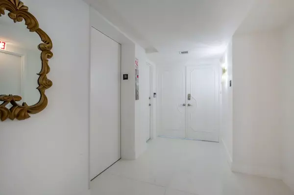 Boca Raton, FL 33432,1200 S South Ocean BLVD 16h