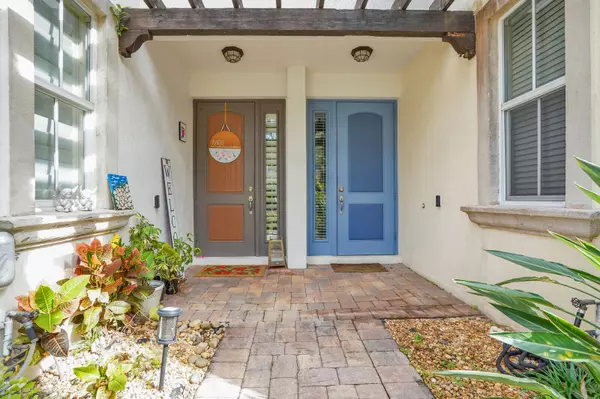 West Palm Beach, FL 33411,2005 Foxtail View CT