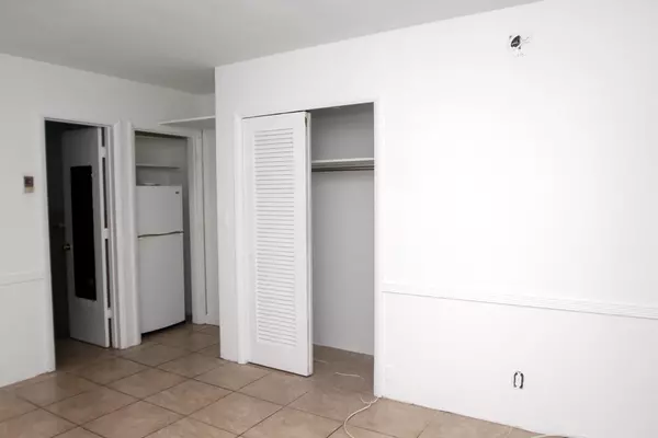 Deerfield Beach, FL 33441,728 SE 19th AVE 3