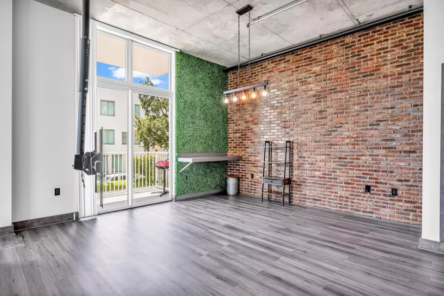 2100 Van Buren ST 203, Hollywood, FL 33020