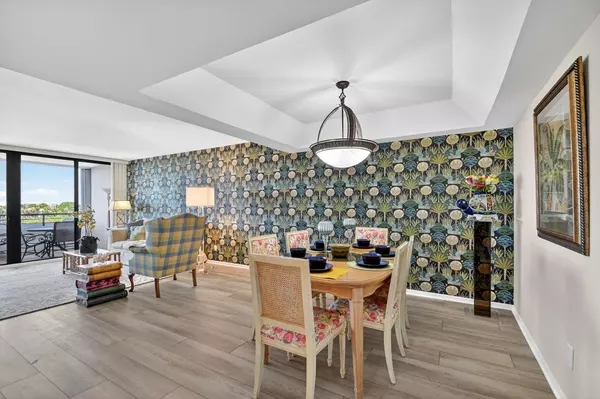 South Palm Beach, FL 33480,3589 S Ocean BLVD 509