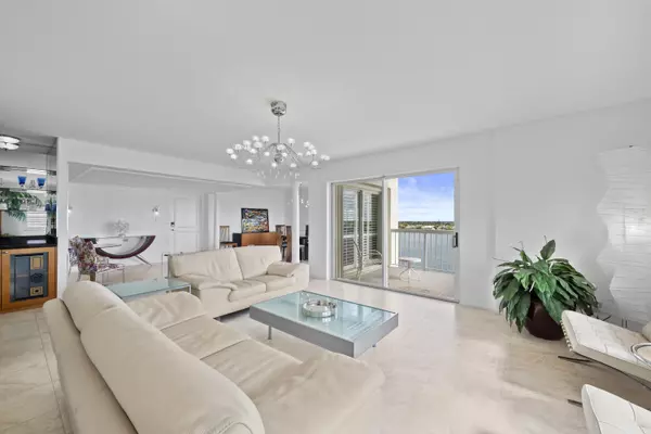 West Palm Beach, FL 33407,2600 N Flagler DR 1007