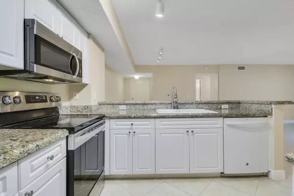 Tequesta, FL 33469,254 Village BLVD 4106