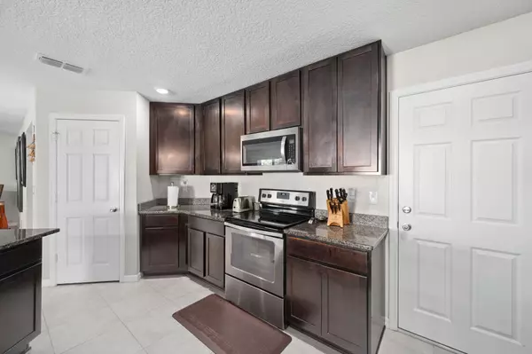 Port Saint Lucie, FL 34983,5900 NW Pine Trail CIR