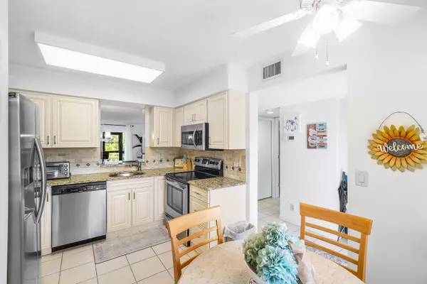 Delray Beach, FL 33446,7321 Amberly LN 108