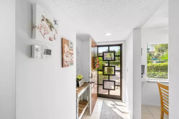 Delray Beach, FL 33446,7321 Amberly LN 108