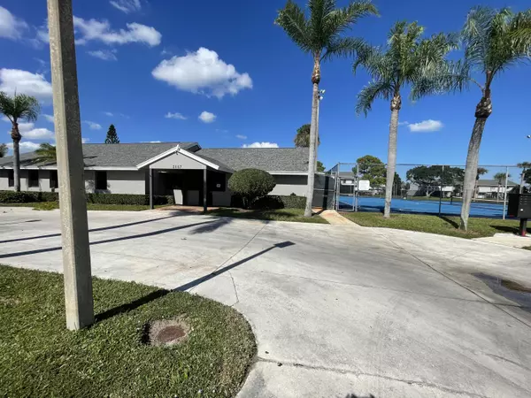 Greenacres, FL 33463,1604 Wharf LN