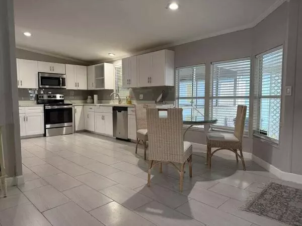 Atlantis, FL 33462,6085 Seashore Drive