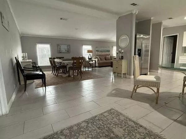 Atlantis, FL 33462,6085 Seashore Drive