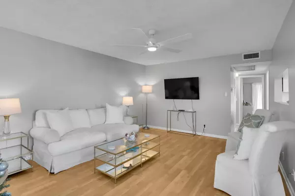 Boca Raton, FL 33434,336 Dorset H