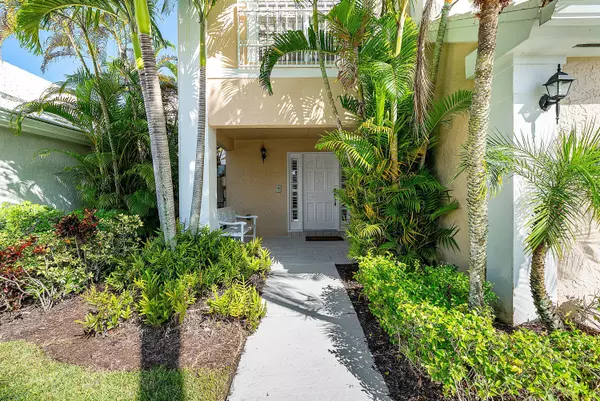 Palm Beach Gardens, FL 33418,8 Windsor LN