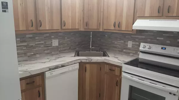 Greenacres, FL 33463,5990 Pine Cone CT C-1