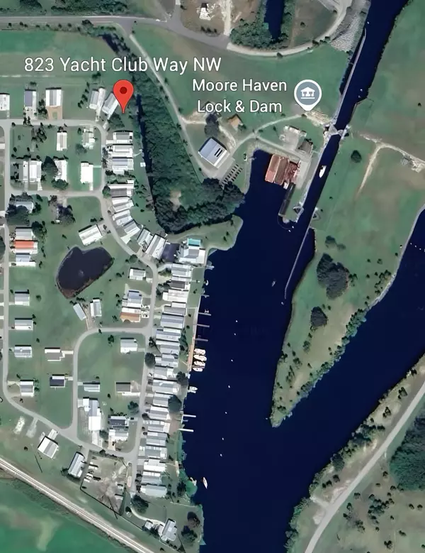 Moore Haven, FL 33471,823 NW Yacht Club WAY
