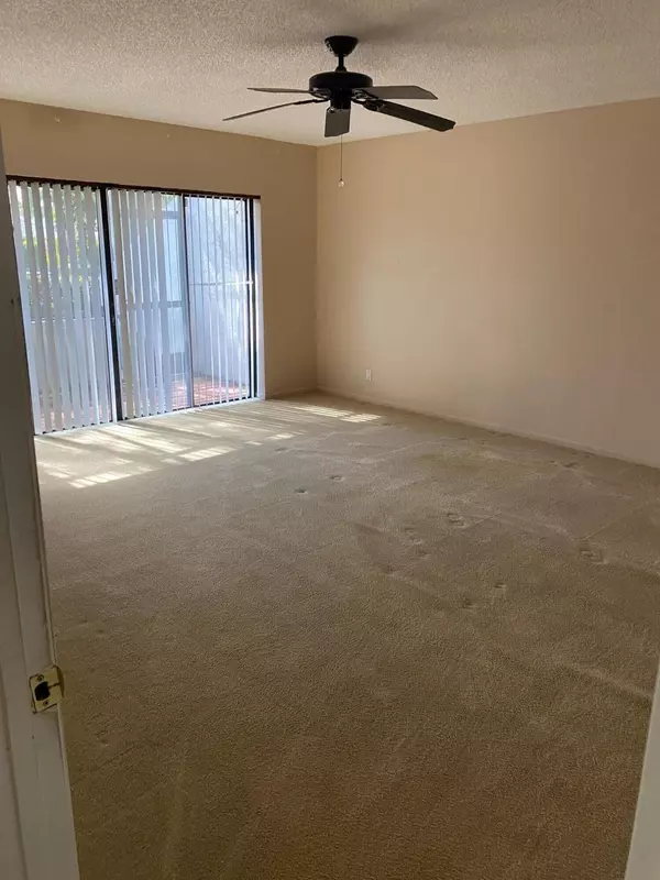 Palm Beach Gardens, FL 33418,22 W Balfour RD