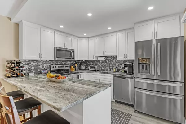 Palm Springs, FL 33461,923 Springdale CIR