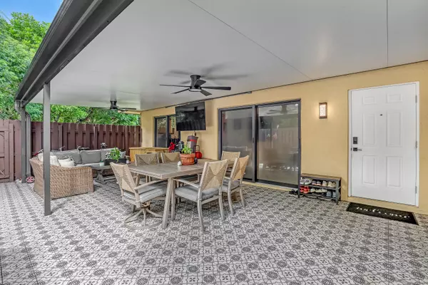 Palm Springs, FL 33461,923 Springdale CIR