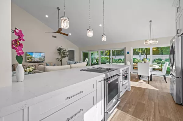 Jupiter, FL 33477,125 Sand Pine DR