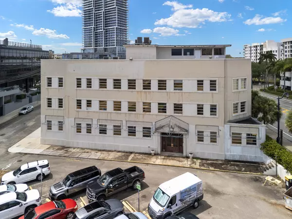 West Palm Beach, FL 33401,215 5th ST