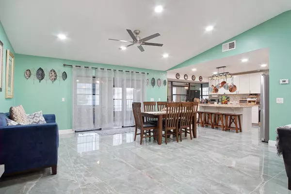 Port Saint Lucie, FL 34952,1149 SE Menores AVE