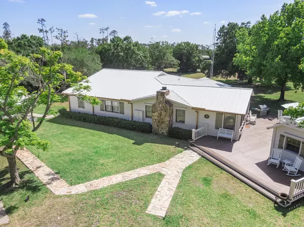 Okeechobee, FL 34972,32801 Us Highway 441 64