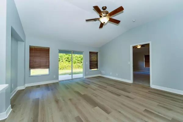 Lehigh Acres, FL 33936,2601 E 8th ST