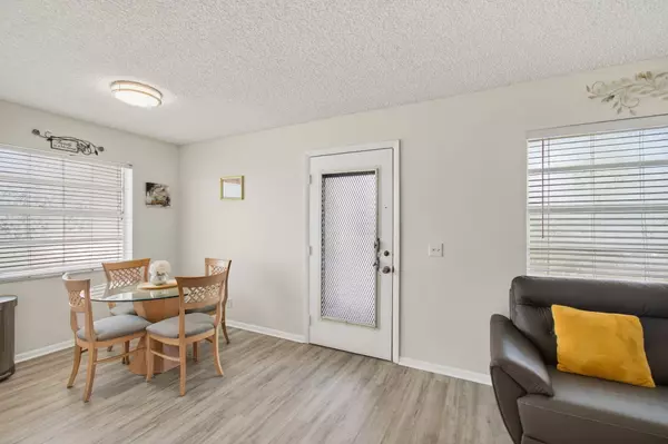 Delray Beach, FL 33484,986 Normandy U