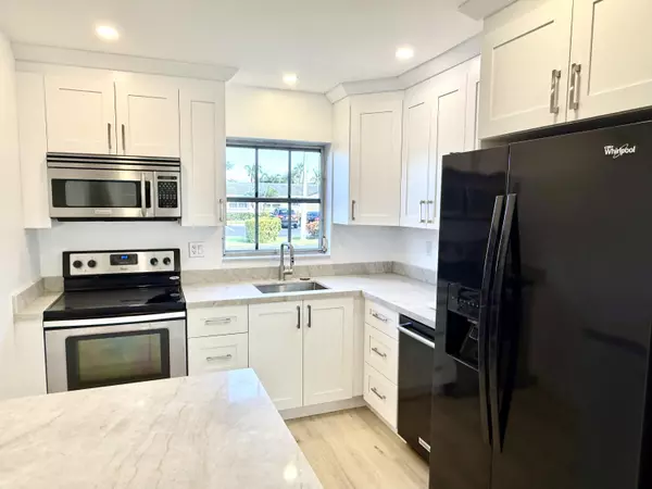 2630 E Emory DR #F, West Palm Beach, FL 33415