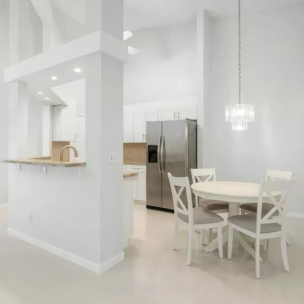 Boca Raton, FL 33496,9147 Vineland CT C