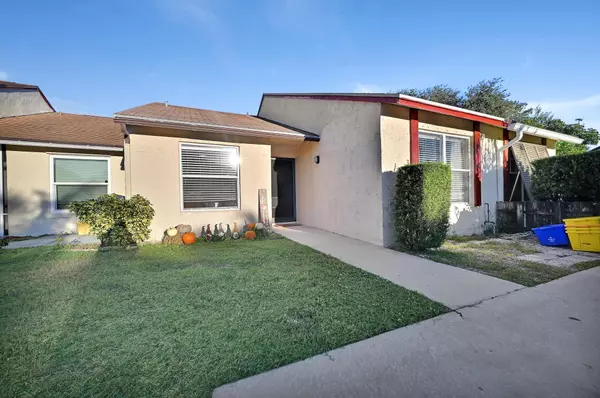 Jupiter, FL 33458,214 Palmetto CT